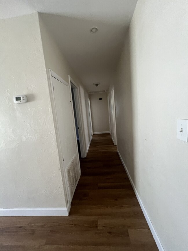 Foto del edificio - 536 Ruth St