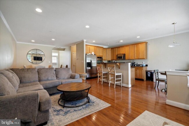 Foto del edificio - 3233 Meadow View Cir