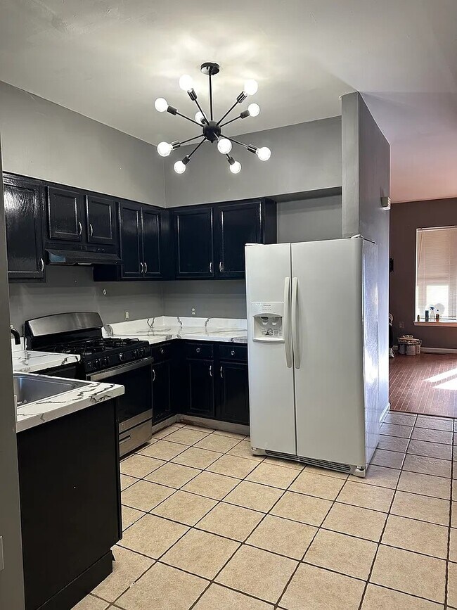 Cocina - 258 Bellevue Ave