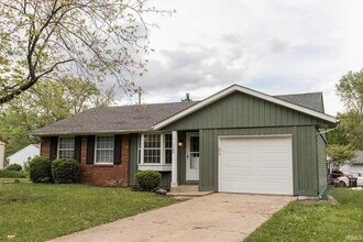 Building Photo - 1708 Mason Dixon Dr S