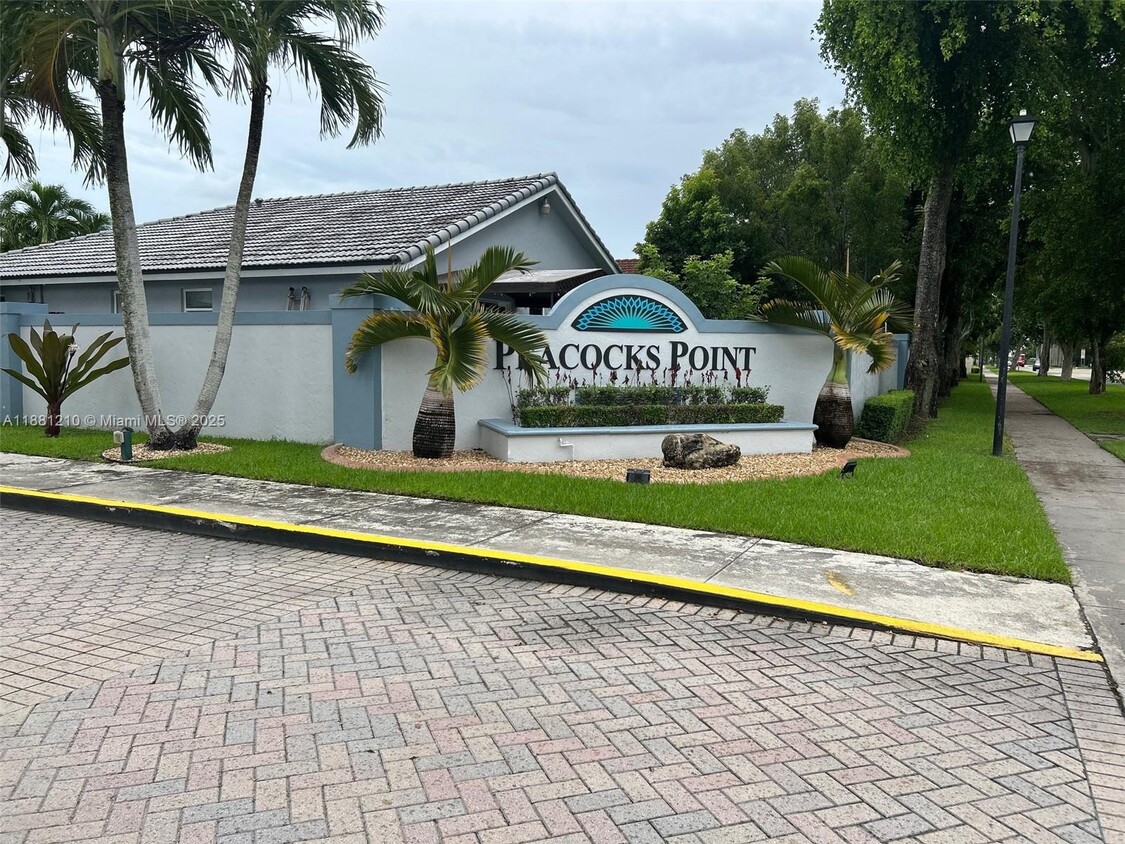 Foto principal - 9920 SW 166th Ct
