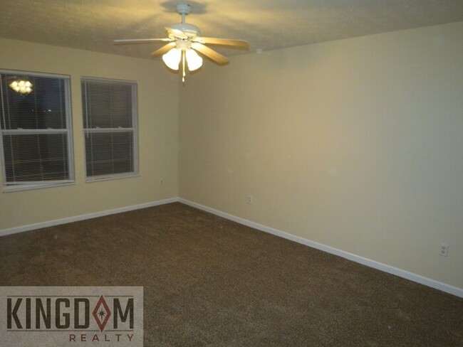 Building Photo - 2746 Mchenry Dr Columbus, OH 43207