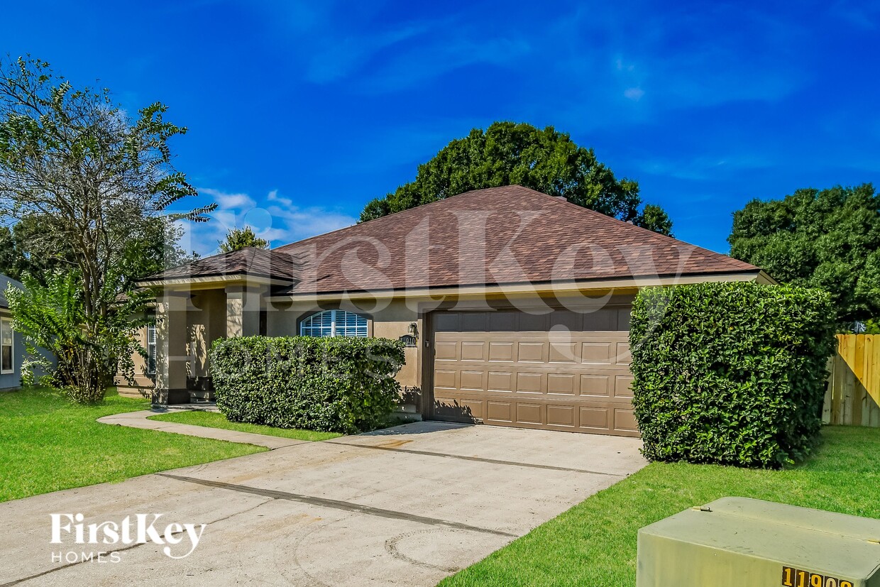 Primary Photo - 11910 Pikeville Ct