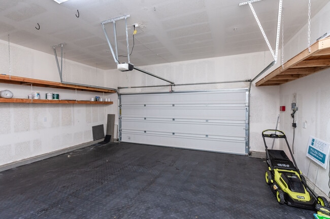 Building Photo - 4412 Natomas Central Dr