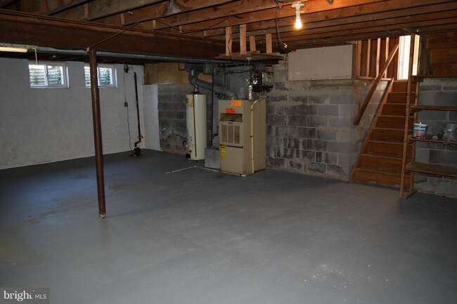 Building Photo - 8308 Nightingale Dr