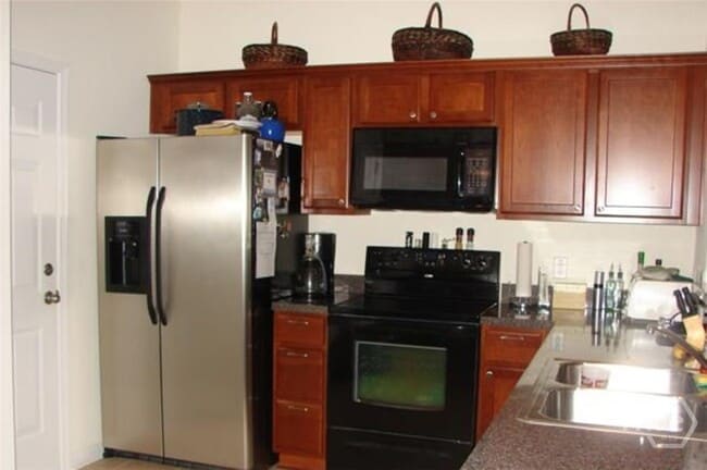 Building Photo - 775 Canyon Oak Loop