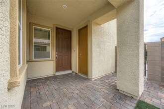 Building Photo - 5990 Viscaya Grv St