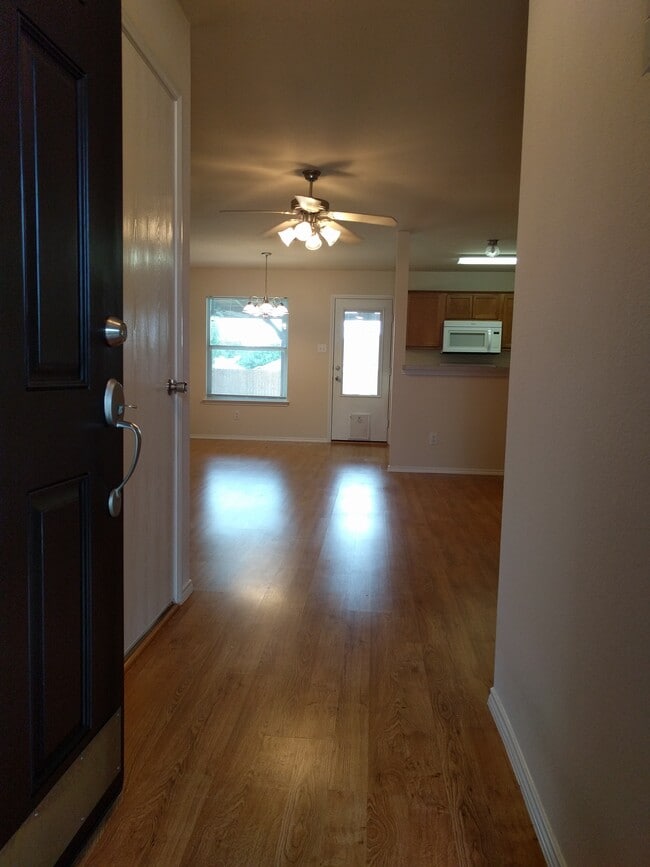 WELCOME HOME - 510 Oxford Loop