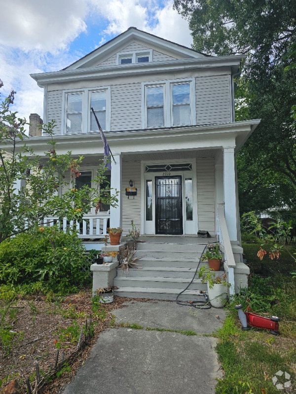 Building Photo - 2312 3rd Ave
