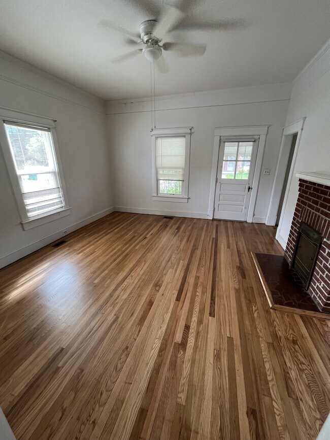 Building Photo - 202 Merriman Ave
