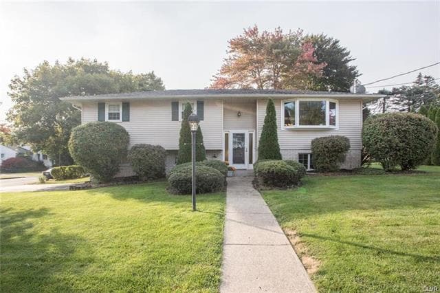 Primary Photo - 2700 Van Buren Rd