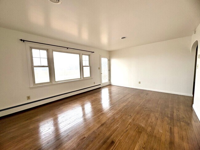 Foto del edificio - 3 Bedroom 1 Bathroom Rancher in Elizabethtown!