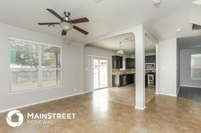 Building Photo - 205 Sunset Heights