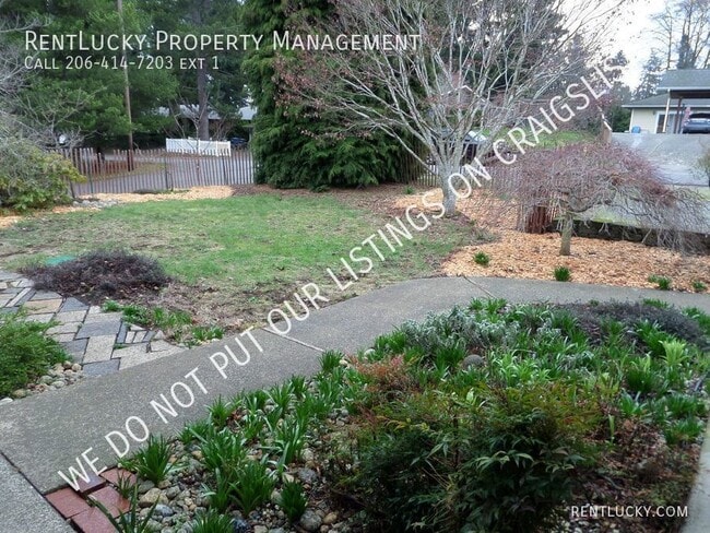 Foto del edificio - 20703 1st Pl S