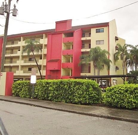 Foto del edificio - 1750 Harbor Pl