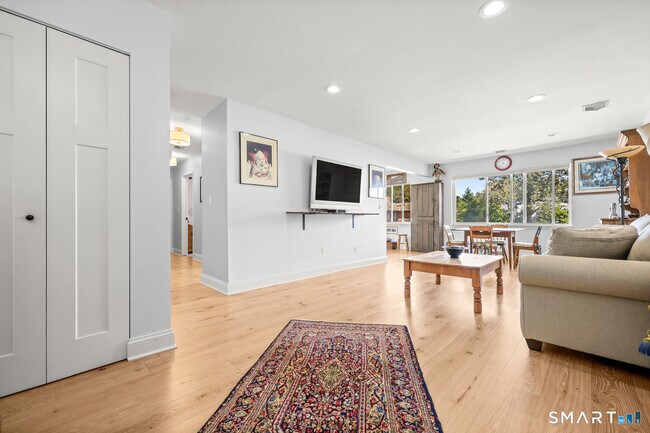 Building Photo - 108 Southport Woods Drive