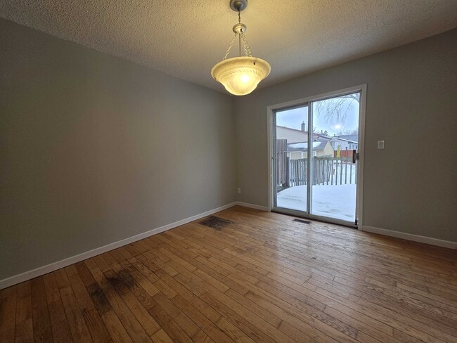 Building Photo - 745 Selkirk Rd