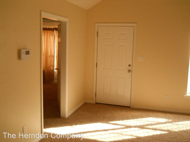 Building Photo - 3 br, 2 bath House - 1661 Fresno Street