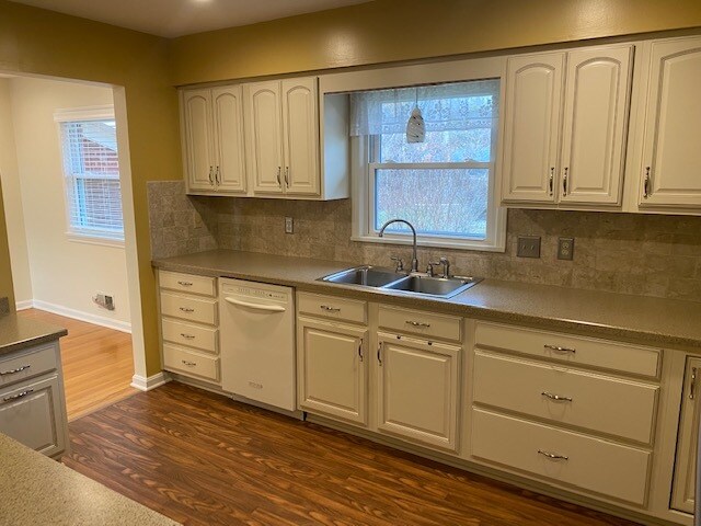 Foto del edificio - 13925 Aiken Rd