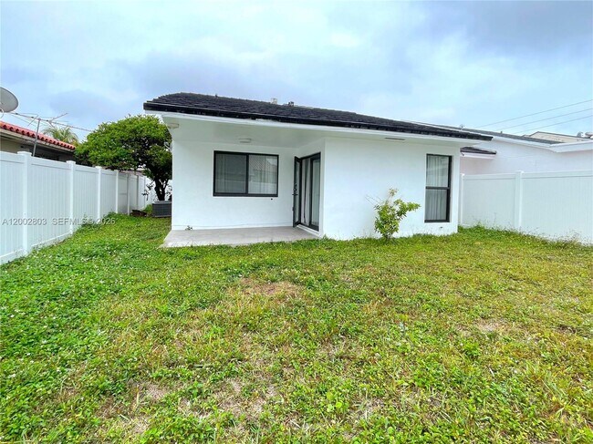 Foto del edificio - 1005 SW 88th Ct