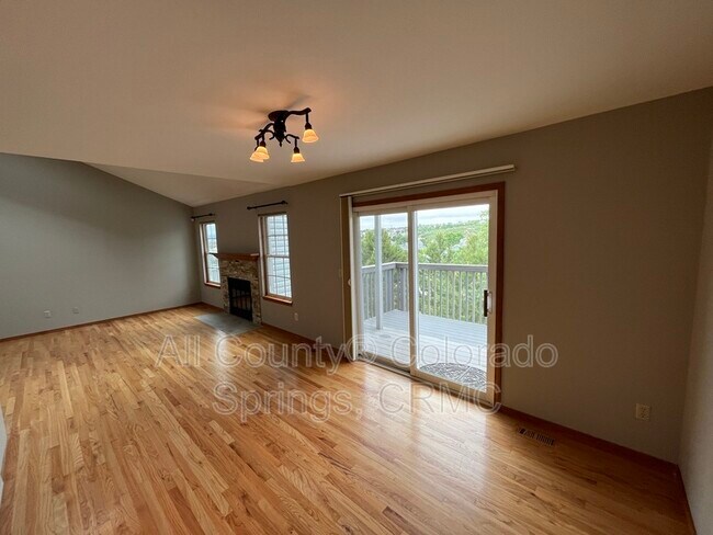 Building Photo - 2416 Elite Terrace