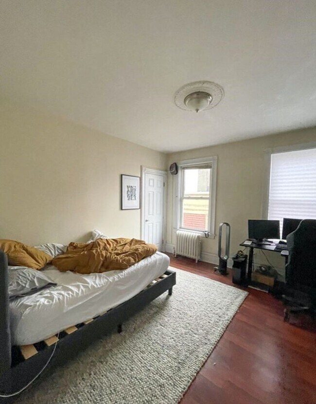 Foto del edificio - 31 Parker Hill Ave