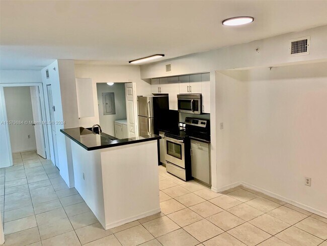 Foto del edificio - 11133 SW 8th St