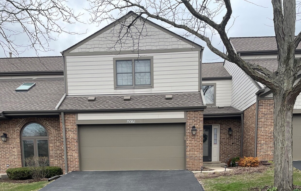 7S368 Marion Way, Naperville, IL 60540 Townhome Rentals in Naperville