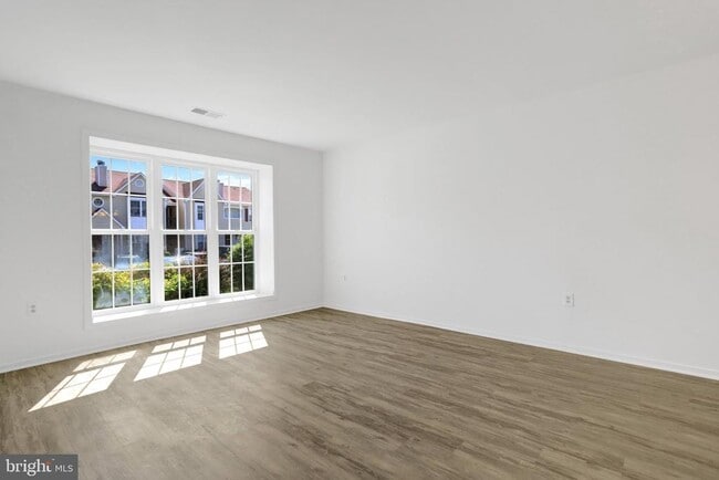 Building Photo - 7825 Harrowgate Cir