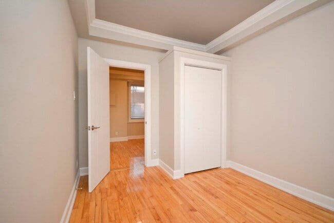 Building Photo - 393 Nelson St
