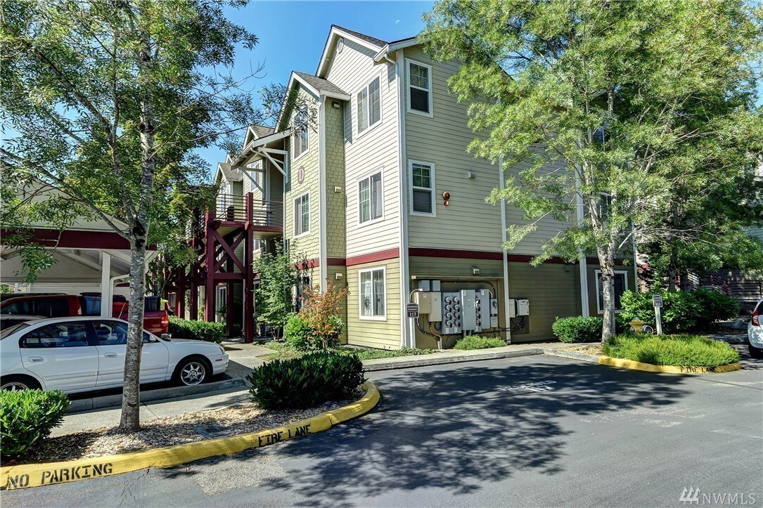 13000 Admiralty Way, Everett, WA 98204 Condo for Rent in Everett, WA