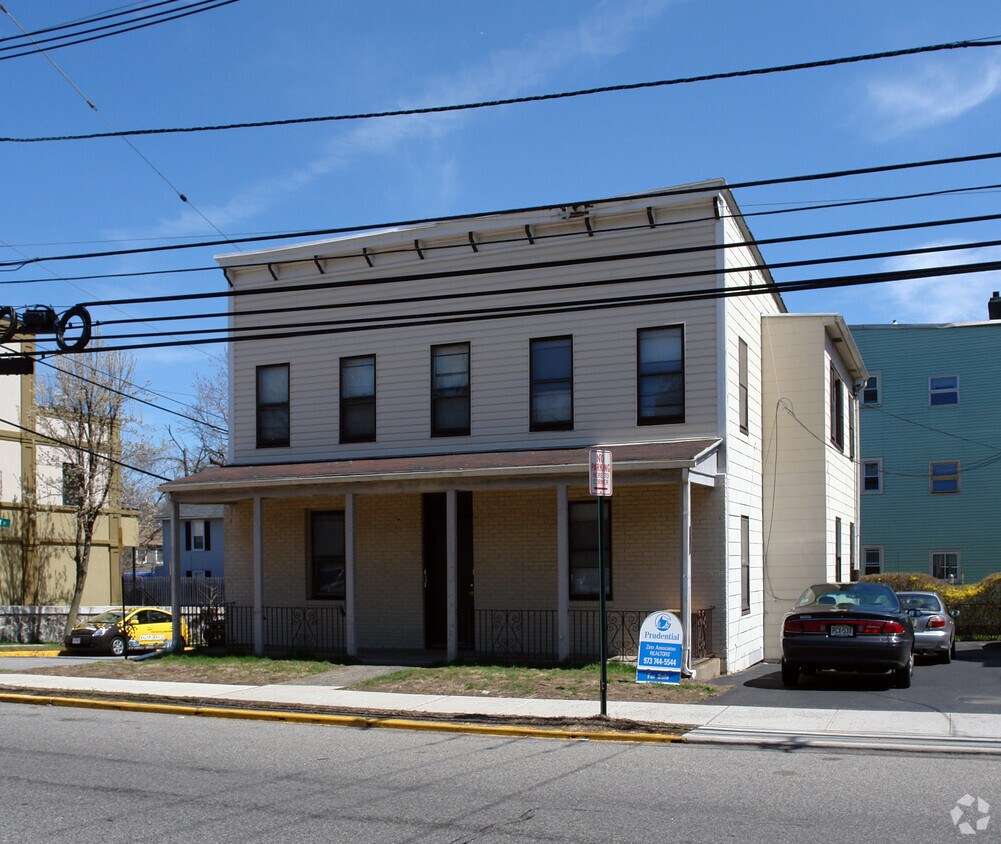 143 Valley Rd, Montclair, NJ 07042 Apartments in Montclair, NJ