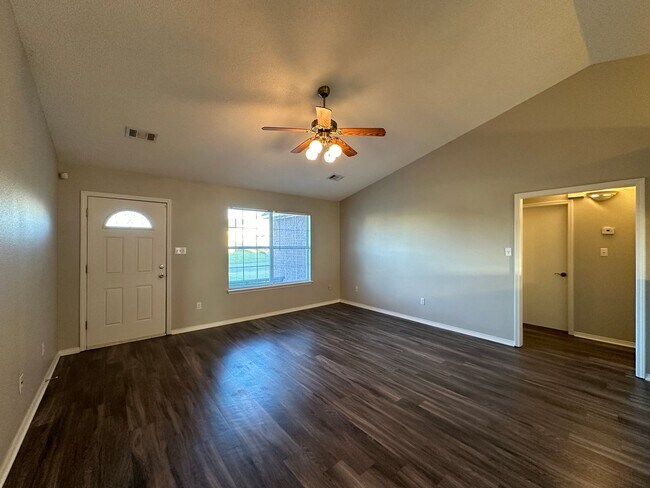 Foto del edificio - 700 S.39th Street-