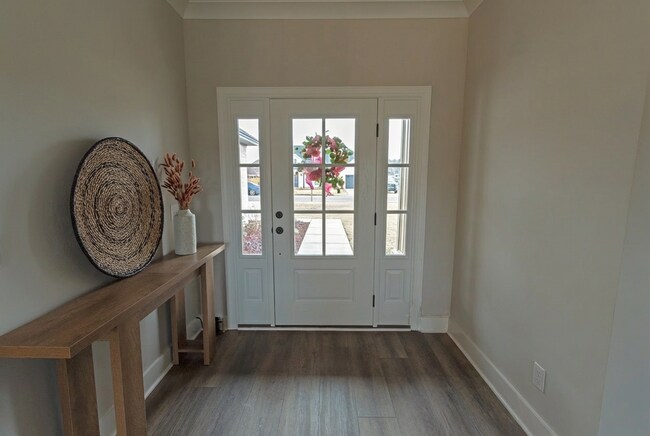 Foto del edificio - Available June 1, 2026