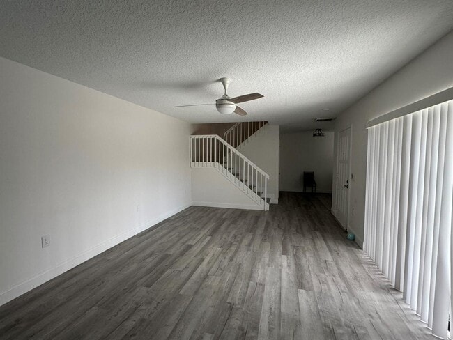Building Photo - 1801 18th Way