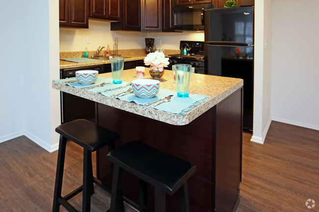 Kitchen Island - Green Valley Apartments