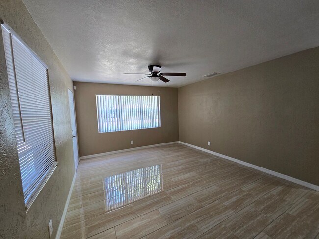Building Photo - Updated 2-bedroom, 1-bathroom home