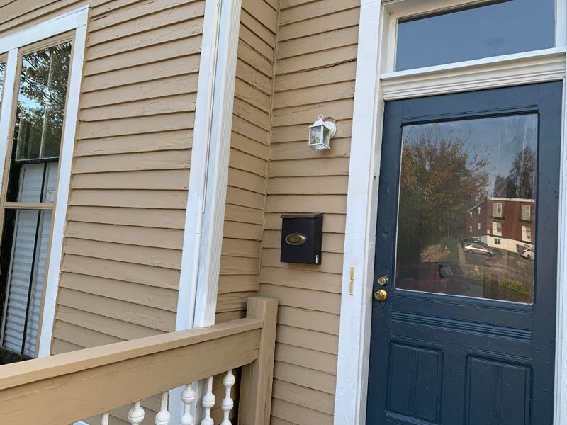 Foto principal - 3042 Gilbert Ave