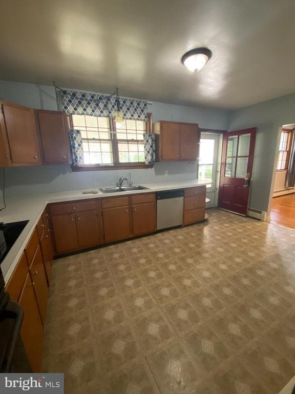 Building Photo - 1002 Windsor Ave