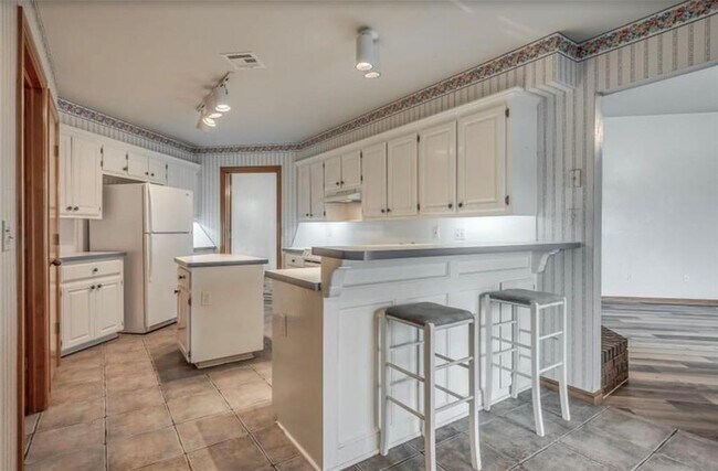 Foto del edificio - 808 NW 142nd St