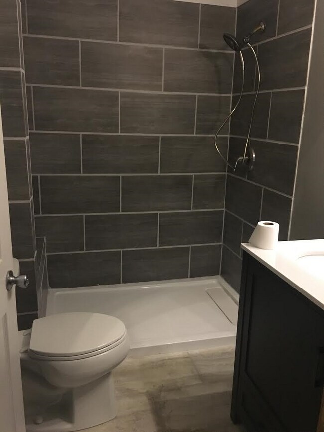 Foto del edificio - 1604 St Jude Ave