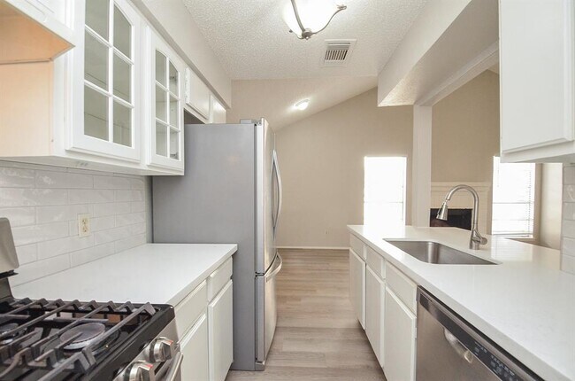 Foto del edificio - 1022 Three Forks Dr