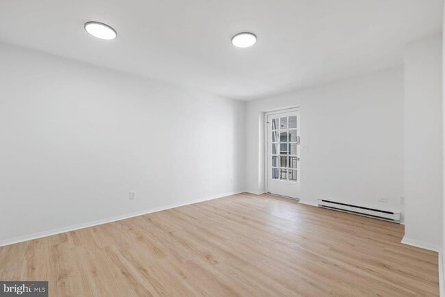 Building Photo - 207 S Patrick St