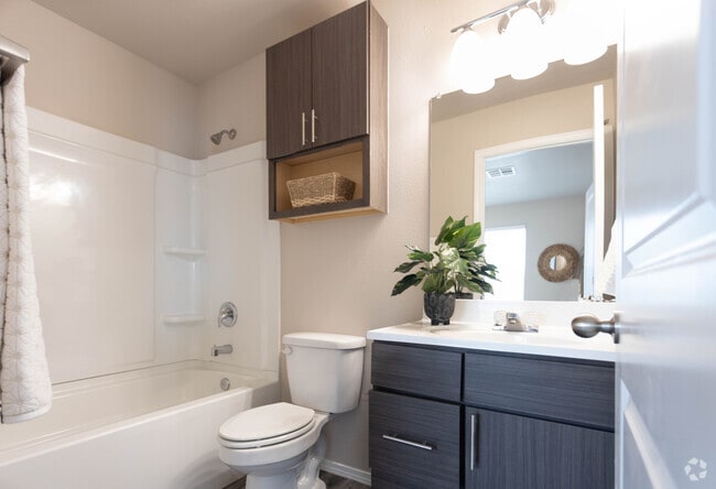 2BR, 2BA - 933 SF - Apex Villas