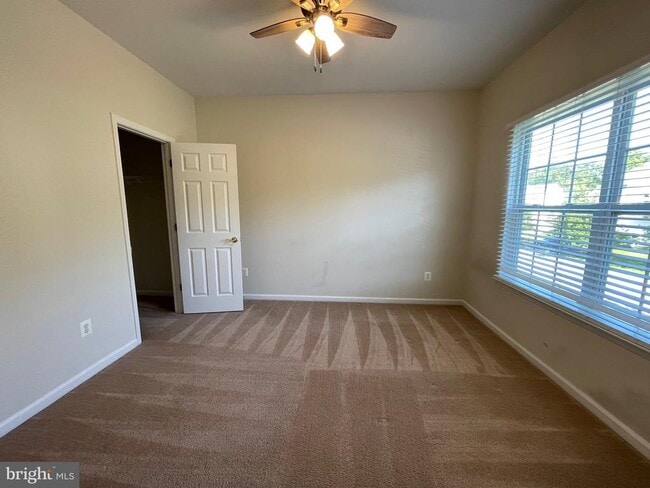 Foto del edificio - 43998 Fresia Ln