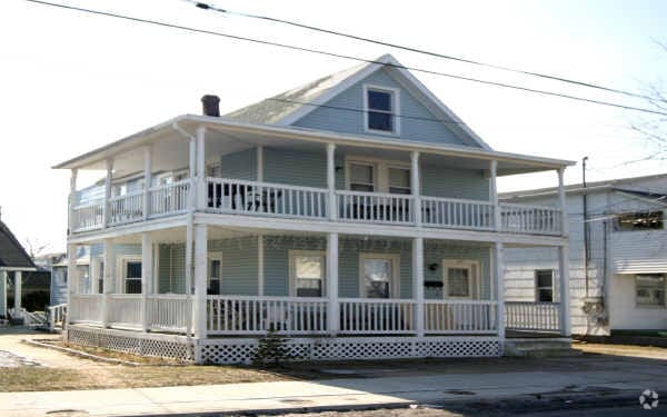 Primary Photo - 317 Park Place Ave