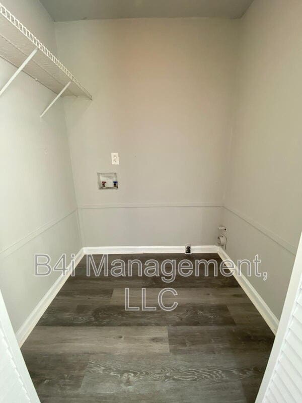 Foto del edificio - 1438 S Burnt Hickory Rd