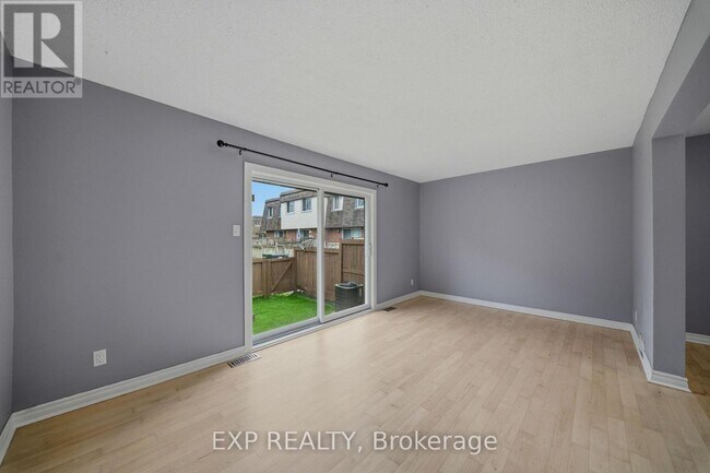 Building Photo - 1713 Heatherington Rd