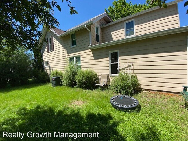 Foto del edificio - 3 br, 2 bath House - 604 3rd Ave SE