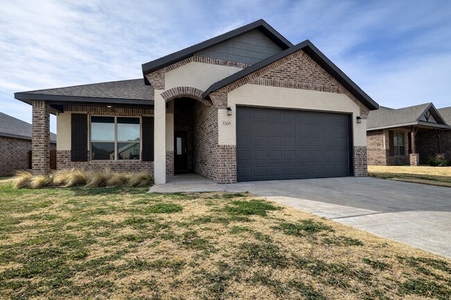 Foto del edificio - Natural Light Meets Modern Comfort | 3/2 In North Lubbock